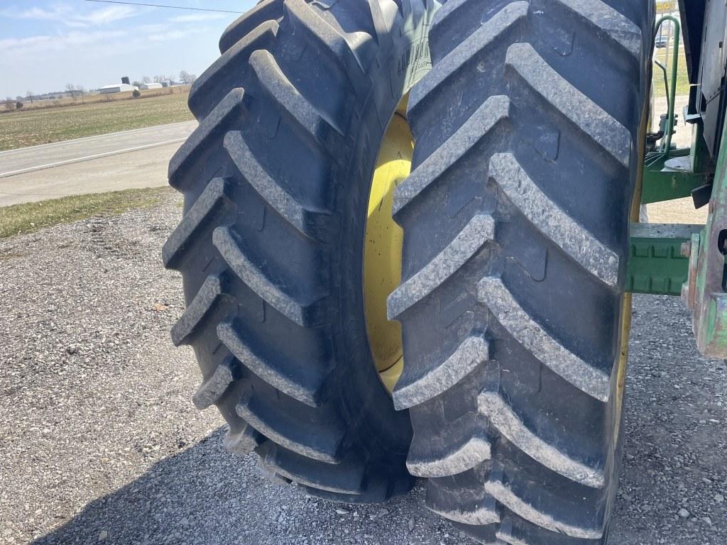 1990 John Deere 4955 Tractor