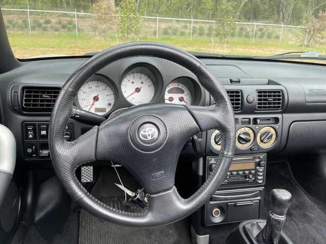 2002 Toyota MR2