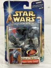 Star Wars: Attack of the Clones – Super Battle Droid Action Figure Collectible