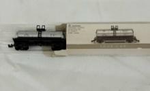 Southern Pacific HO Scale Tank Car – Vintage Miniature Train Collectible