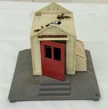 Lionel Whistling Station 125 – Vintage Miniature Collectible