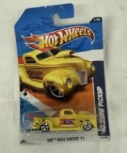 Hot Wheels '40 Ford Pickup – HW Drag Racers 2011 Collectible