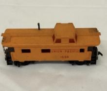 Union Pacific 1654 Caboose – Vintage Miniature Train Collectible