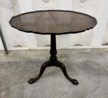 Irish Georgian Mahogany Tilt-Top Wine Table with Carved Edge and Turned Pedestal Base