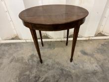Round Wooden Table – Classic Style