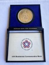 1975 The National Bicentennial Commemorative Medal - Collectible Coin in Case