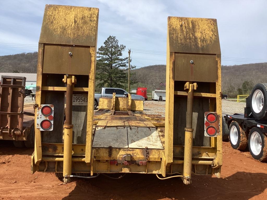 1977 PHELAN WTT-40H 48 TON TRI-AXEL LOWBOY WITH RA