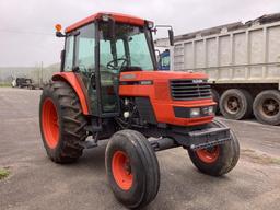 KUBOTA M900 TRACTOR