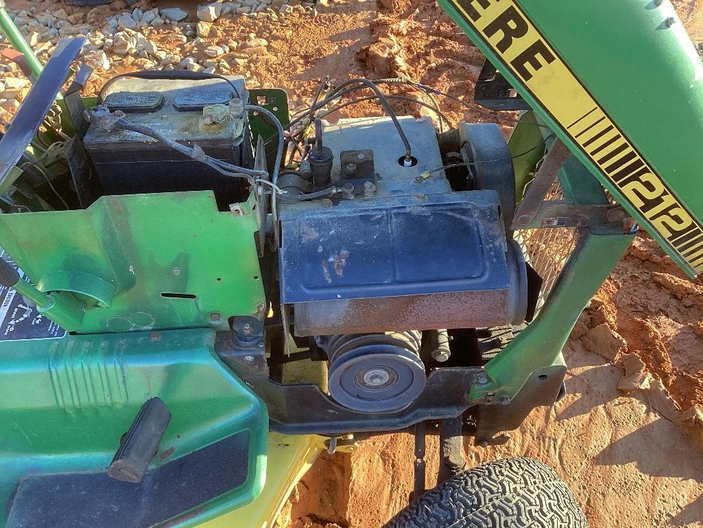 JOHN DEERE 212 RIDING MOWER