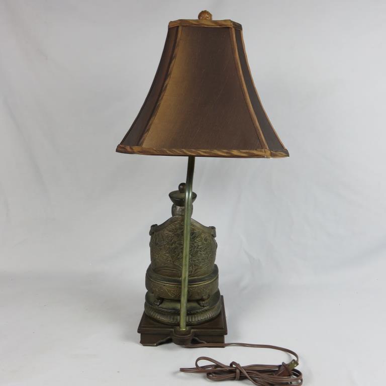 Bronze Asian Man Table Lamp - S