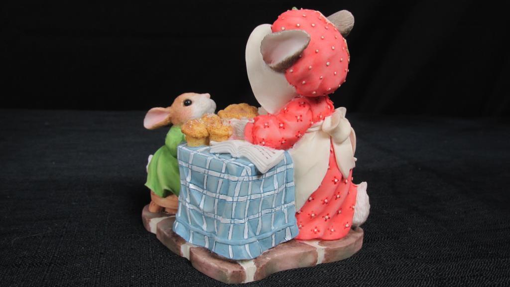 Mary's Moo Moos & My Blushing Bunnies Figurines - DR