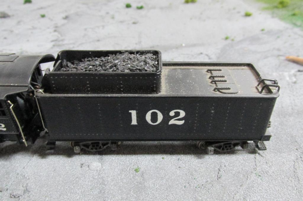 HO Scale Rivarossi 102 Steam Engine