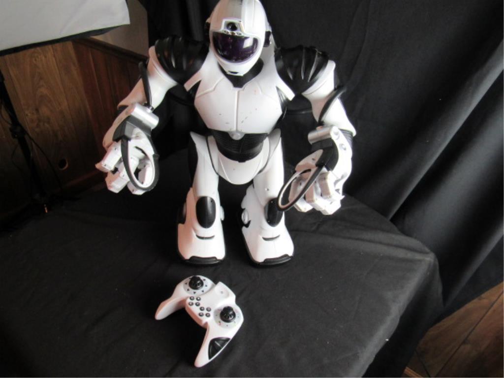 Wowee RoboSapien V2 Remote Controlled 22" Robot