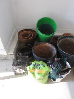 Pots & Planters - G