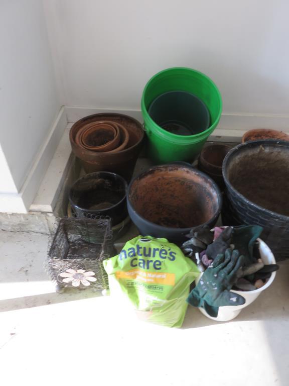 Pots & Planters - G