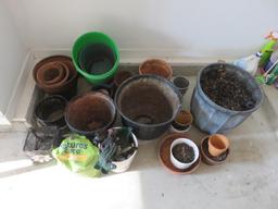 Pots & Planters - G