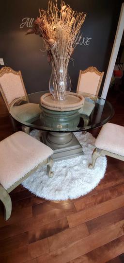 DR- Glass Top Pedestal Dining Table with 4 Chairs & Rug