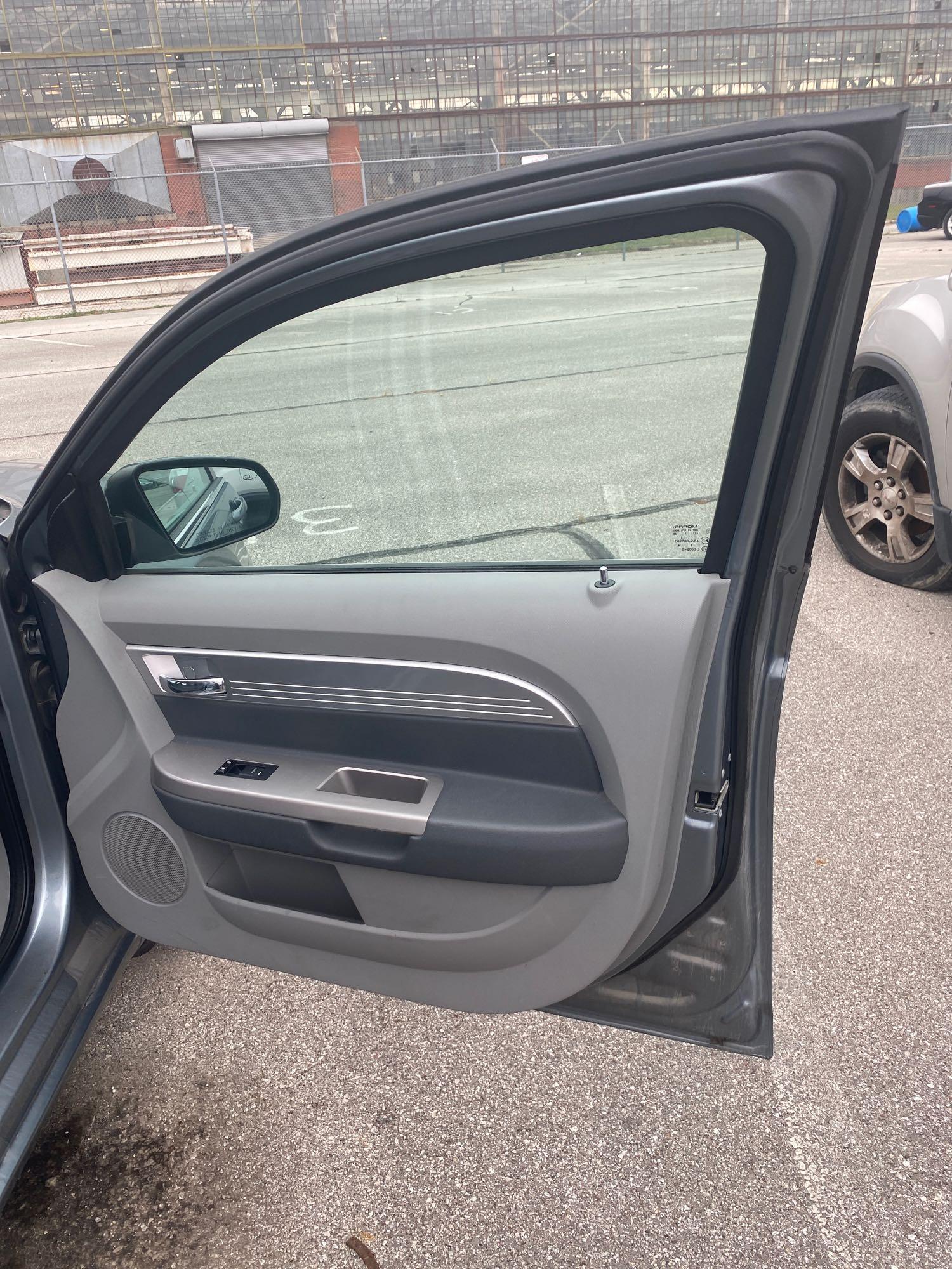 2008 Silver Chrysler Sebring