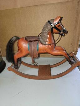 LR- Lot of Figurines