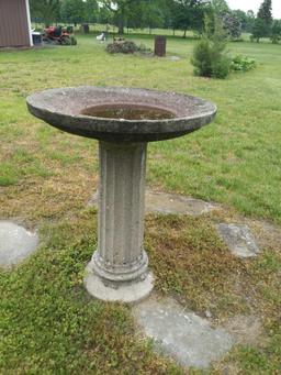 O- Concrete Bird Bath