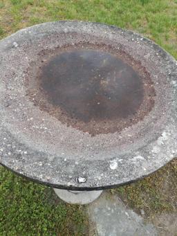 O- Concrete Bird Bath