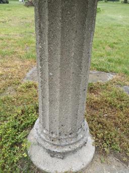 O- Concrete Bird Bath