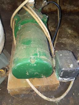 G2- Well Mate Pressure Tank with Pump