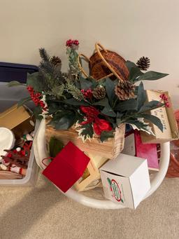 UB1- Bronner's and Hallmark Christmas Ornaments and Decor,