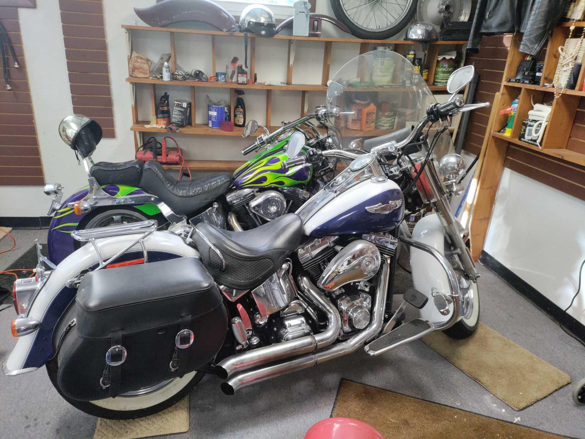 G- 2006 Harley Davidson Soft Tail Deluxe