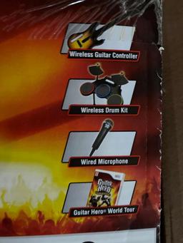 B- Wii Guitar Hero World Tour Set