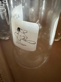 HG- (20) Hart Glasses and Hart Pitcher