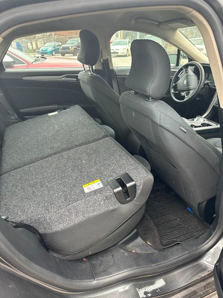 2018 Grey Ford Fusion