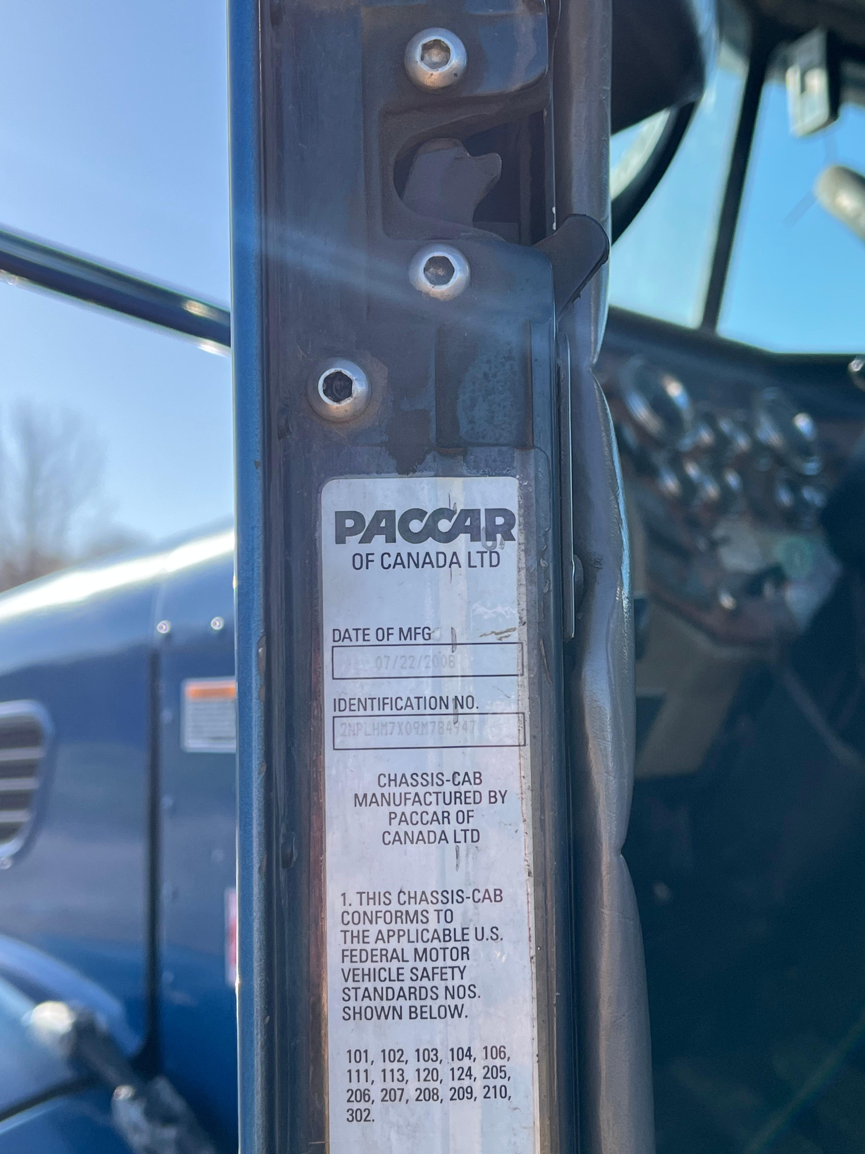 2009 335 Peterbilt Towtruck