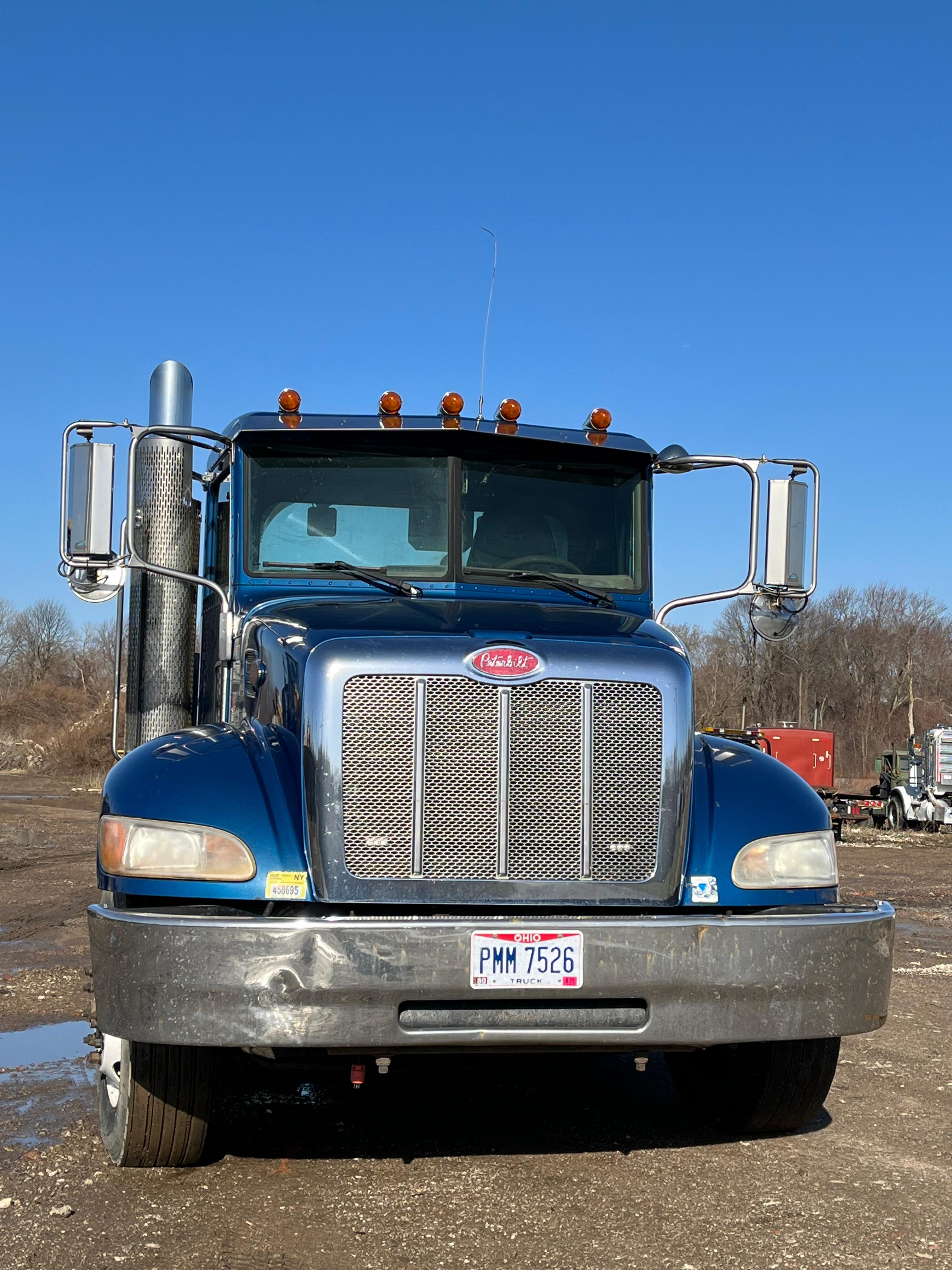 2009 335 Peterbilt Towtruck