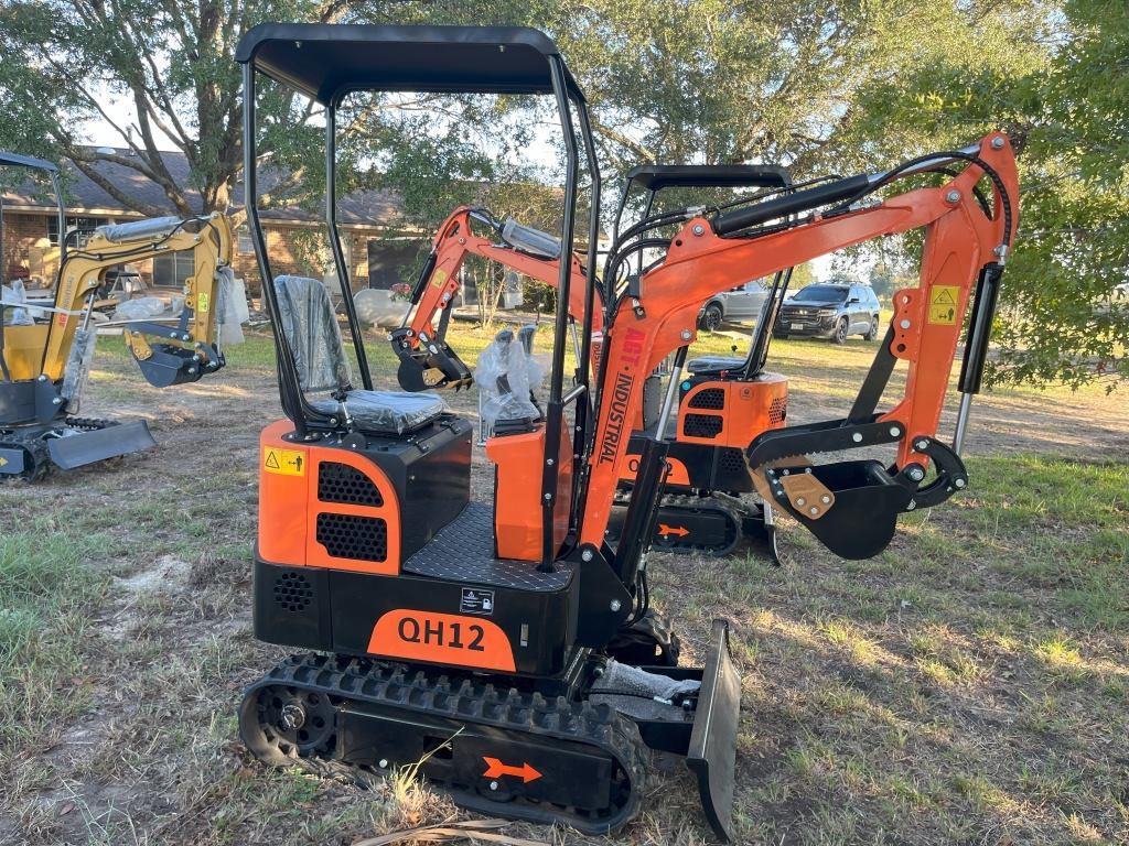 2023 AGT QH12 Mini Excavator