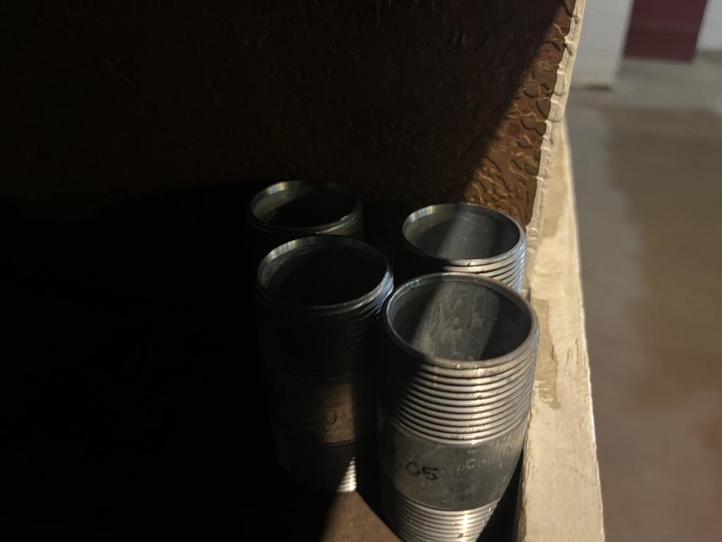 Qty of 1" & 1 1/4" Galvanized Nipples