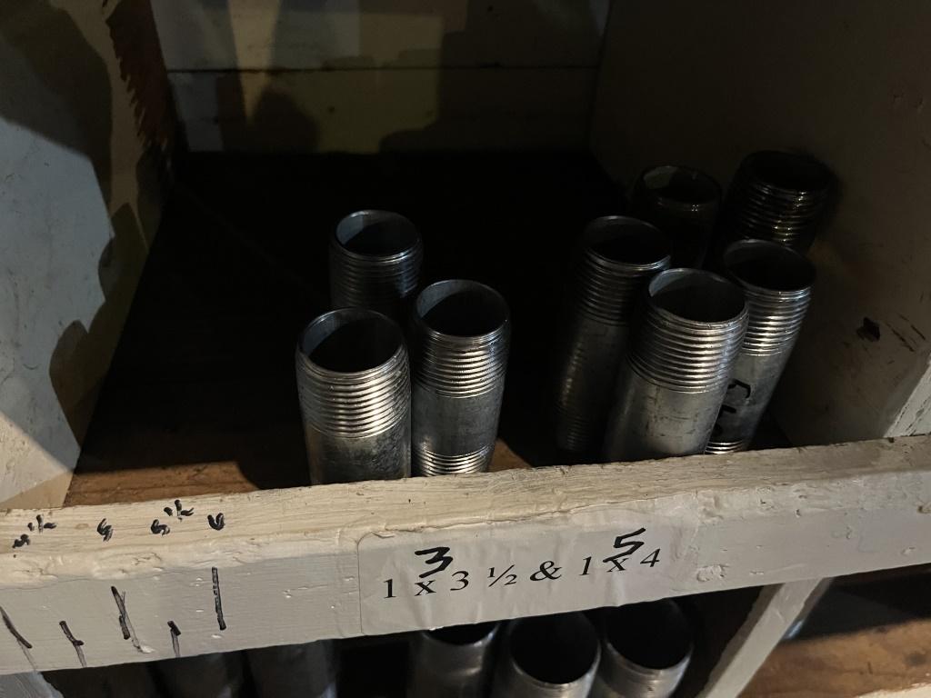 Qty of 1" & 1 1/4" Galvanized Nipples