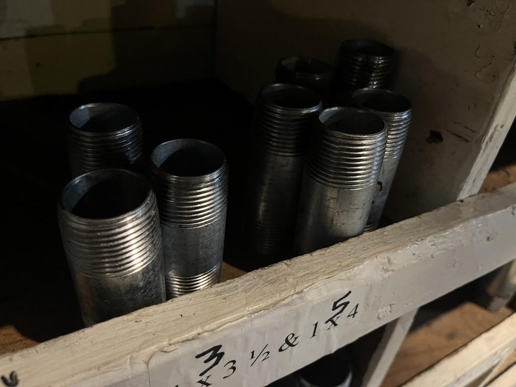 Qty of 1" & 1 1/4" Galvanized Nipples
