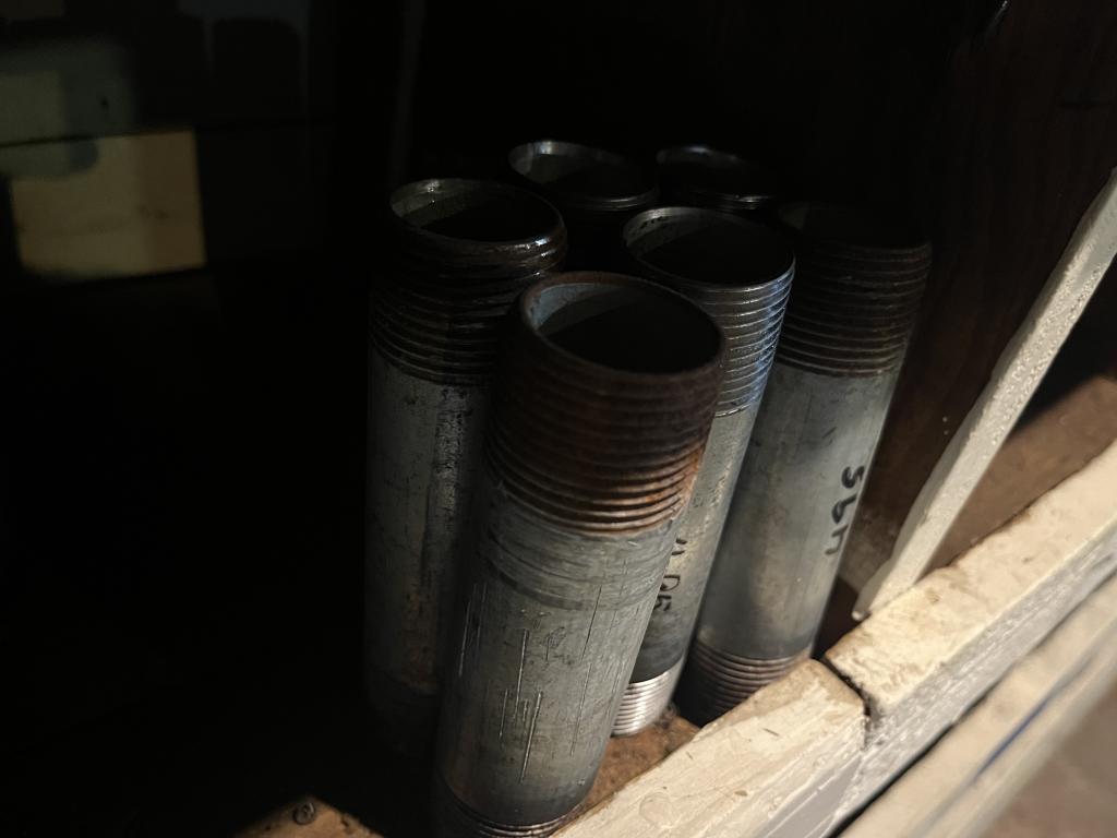Qty of 1" & 1 1/4" Galvanized Nipples
