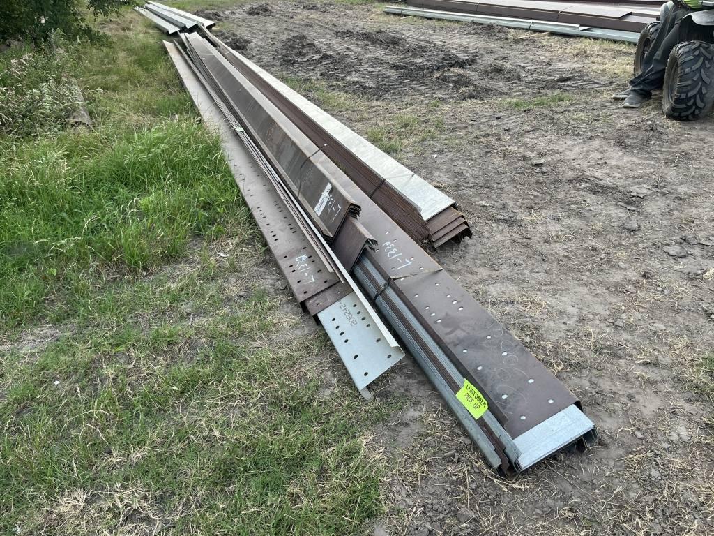 Approx 70 pc of 8" & 10" Z-purlin
