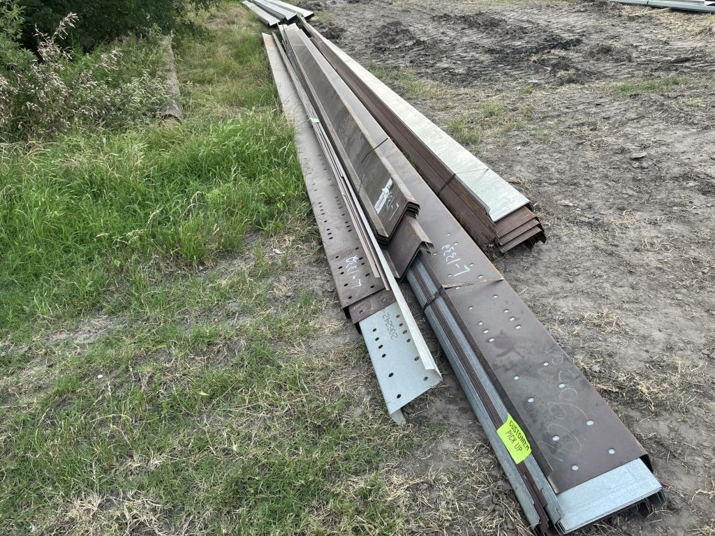 Approx 70 pc of 8" & 10" Z-purlin