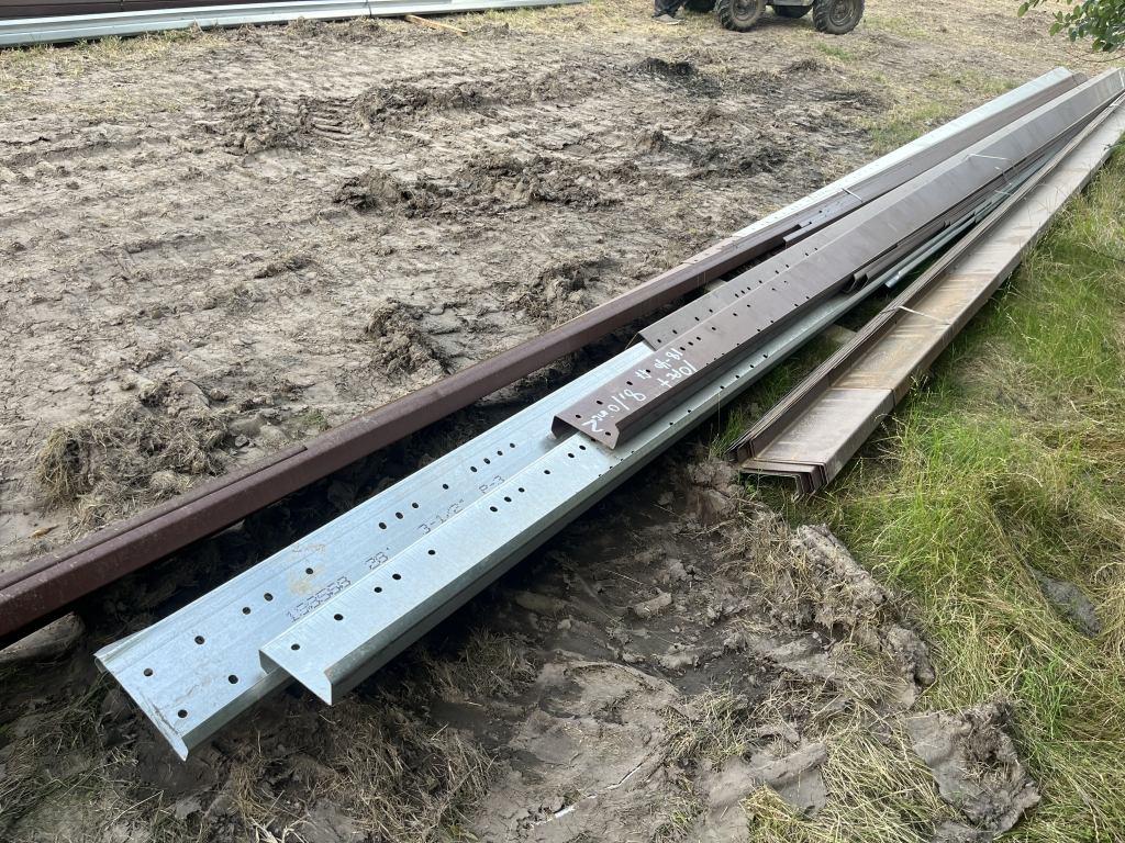 Approx 70 pc of 8" & 10" Z-purlin
