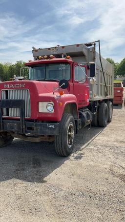 1980 Mack Dump Truck