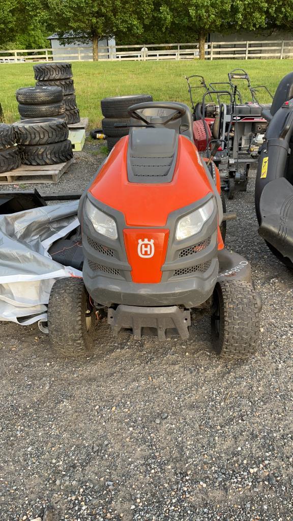 2017 Husqvarna Lawnmower