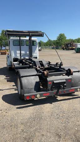 Freightliner Hook Truck