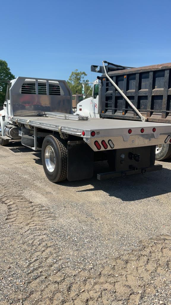 Flat Bed Truck