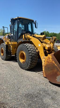 Front end loader