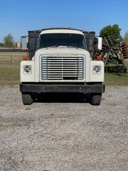 1974 International 1650 Grain Truck