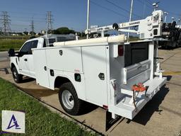 2019 Ford F350 Service Truck - Liftmoore 3200REE Crane - ONLY 61,998 MILES!