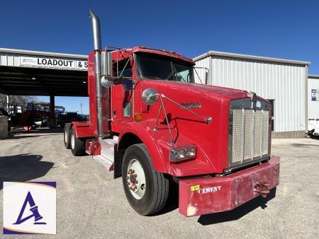 2007 Kenworth T800 Truck Tractor - CAT C13 Diesel with Only 128,357 Miles!